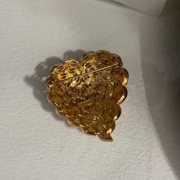 2” heart w turquoise pin or brooch vintage piece - Picture 3 of 5